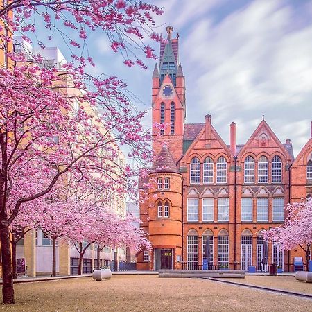 Two Bedroom Apartment - En Suites - Smart Tv'S - Wifi - Netflix - Bearwood Birmingham Esterno foto