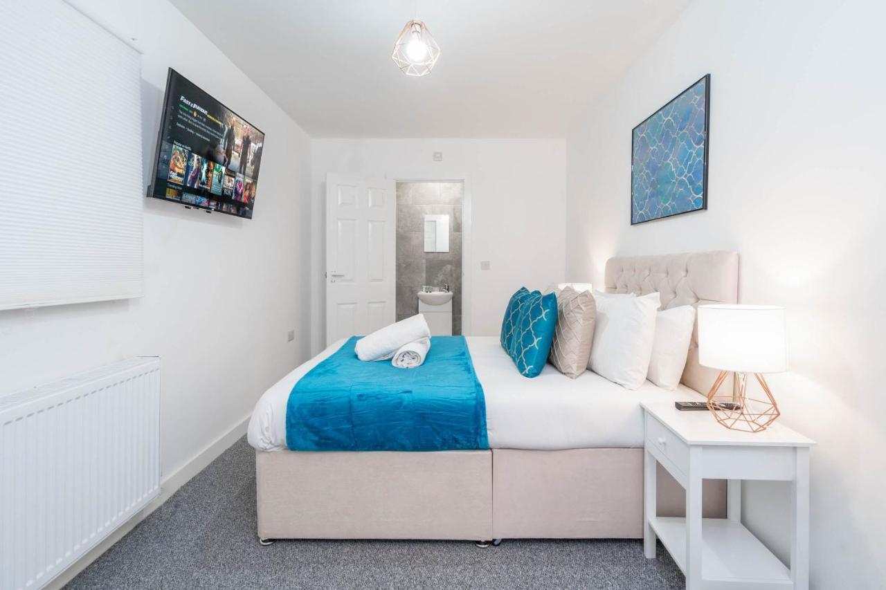 Two Bedroom Apartment - En Suites - Smart Tv'S - Wifi - Netflix - Bearwood Birmingham Esterno foto